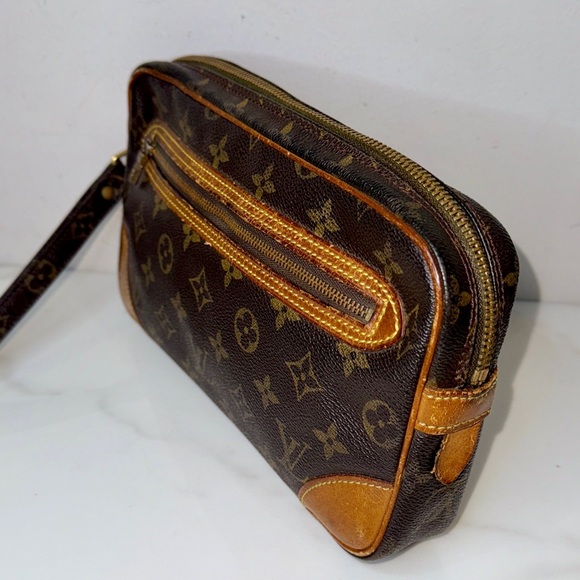Auth LOUIS VUITTON Vintage Clutch/Wristlet - Picture 6 of 13
